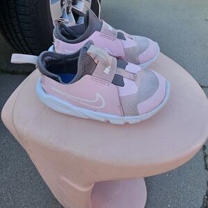 Nike toddler shoes